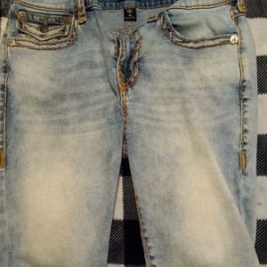 Mens true religion shorts size 34